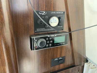 2017 Regal 30 Express - Photo 29