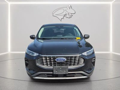 2023 Ford Escape — side profile view