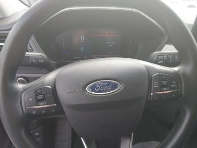 2025 Ford Escape — photo 12 view