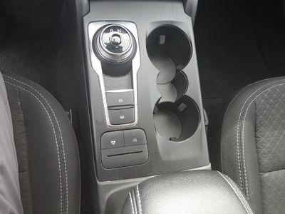2025 Ford Escape — photo 17 view