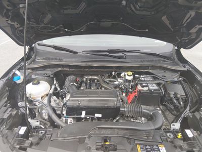 2025 Ford Escape — photo 9 view