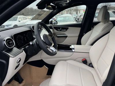 2026 Mercedes-Benz GLC - Photo 4