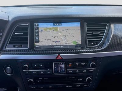2018 Genesis G80 — photo 12 view
