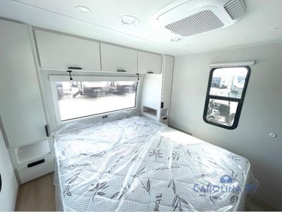 2026 Winnebago Thrive - Photo 12
