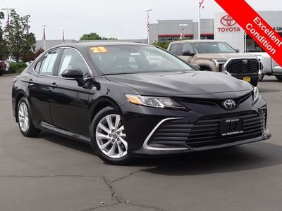 2023 Toyota Camry - Photo 2