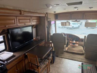 2012 Winnebago Sunstar — photo 21 view
