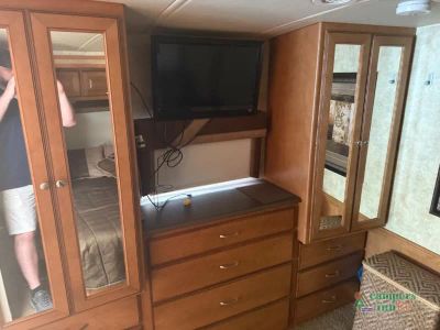 2012 Winnebago Sunstar — photo 37 view