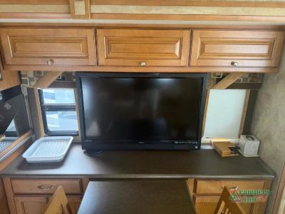 2012 Winnebago Sunstar — photo 23 view