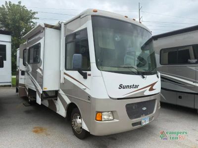 2012 Winnebago Sunstar — front three-quarter view