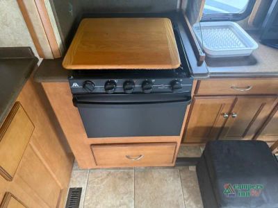 2012 Winnebago Sunstar — photo 22 view