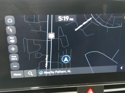 2025 Hyundai Elantra — photo 17 view