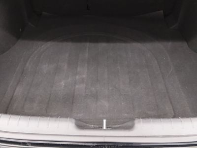 2025 Hyundai Elantra — photo 11 view