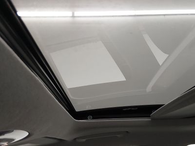 2025 Hyundai Elantra — photo 20 view