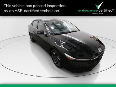 2025 Hyundai Elantra Limited IVT — front three-quarter view
