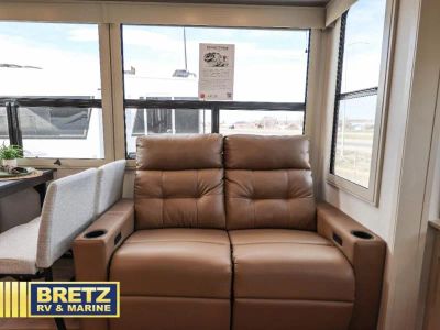 2026 Grand Design Solitude - Photo 18