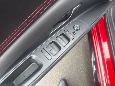2025 Hyundai Elantra N Line - Photo 14