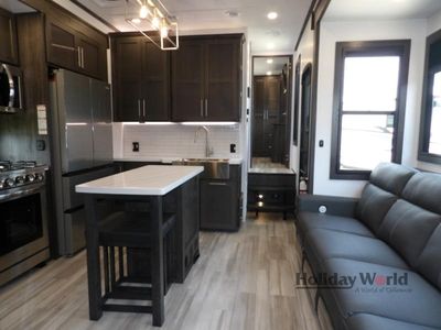 2025 Keystone Fuzion - Photo 5