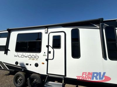 2025 Forest River RV Wildwood FSX - Photo 11