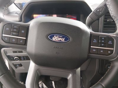 2025 Ford F-150 - Photo 12