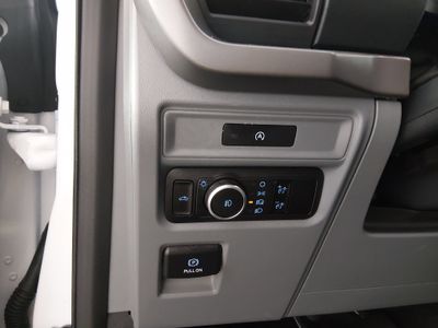 2025 Ford F-150 - Photo 13