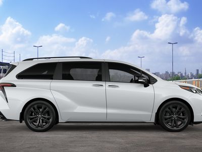 2026 Toyota Sienna - Photo 14