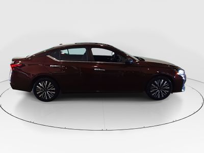 2024 Nissan Altima - Photo 8
