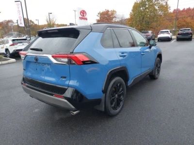 2025 Toyota RAV4 Hybrid XSE - Photo 4