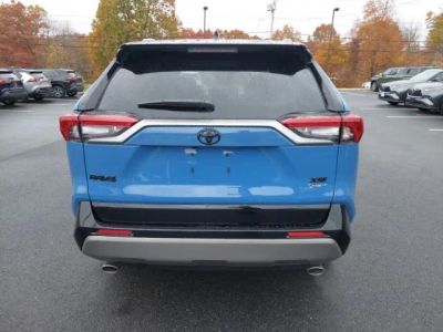2025 Toyota RAV4 Hybrid XSE - Photo 5