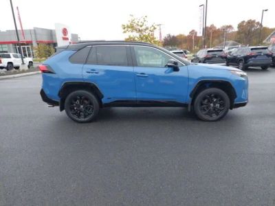 2025 Toyota RAV4 Hybrid XSE - Photo 3