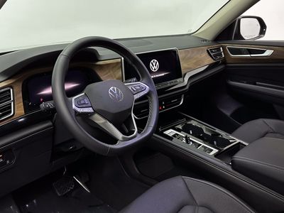 2026 Volkswagen Atlas - Photo 8
