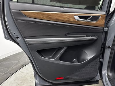 2026 Volkswagen Atlas - Photo 21