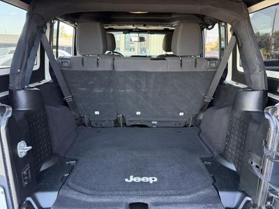 2017 Jeep Wrangler-Unlimited - Photo 20