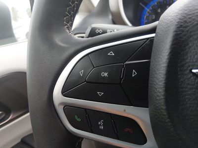 2023 Chrysler Voyager - Photo 13