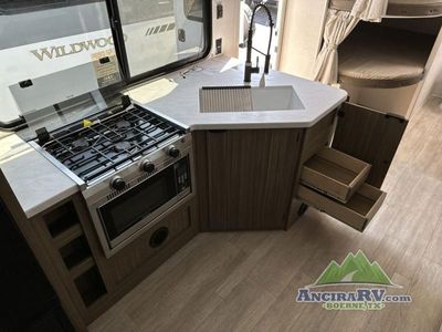 2025 Forest River RV Wildwood X-Lite - Photo 10