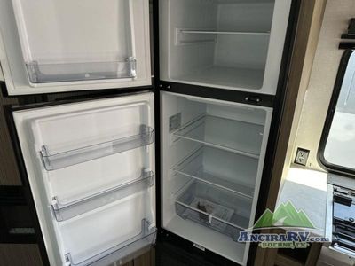 2025 Forest River RV Wildwood X-Lite - Photo 11