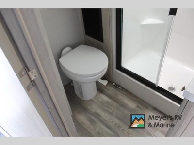 2022 Forest River RV Cardinal Luxury - Photo 29