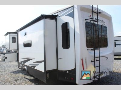 2022 Forest River RV Cardinal Luxury - Photo 4