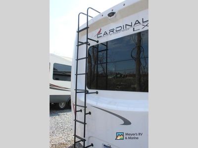 2022 Forest River RV Cardinal Luxury - Photo 10