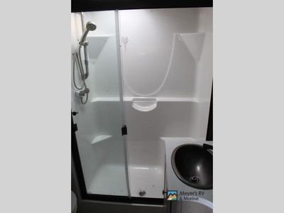 2022 Forest River RV Cardinal Luxury - Photo 28