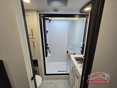 2026 Montana 3532SP — photo 27 view