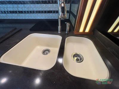 2016 Newmar Dutch Star — photo 19 view