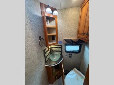 2016 Newmar Dutch Star — photo 33 view
