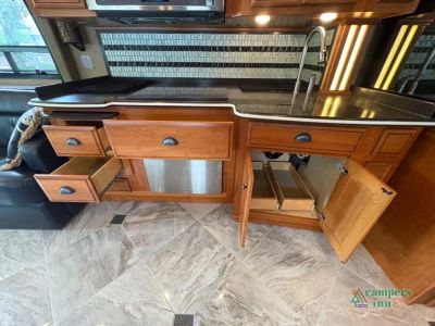 2016 Newmar Dutch Star — photo 20 view