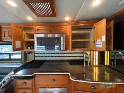2016 Newmar Dutch Star — photo 15 view