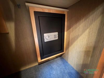 2016 Newmar Dutch Star — photo 46 view