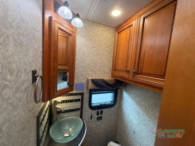 2016 Newmar Dutch Star — photo 31 view