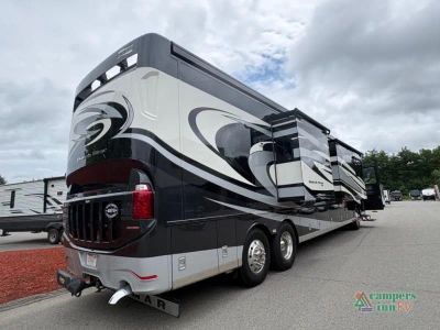 2016 Newmar Dutch Star — interior view