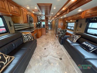 2016 Newmar Dutch Star — detail view