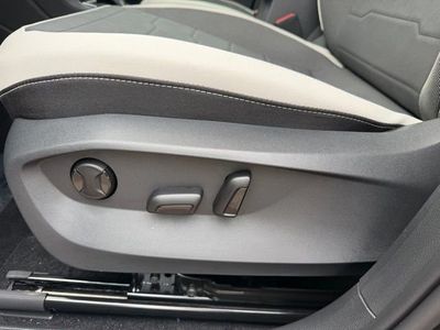 2026 Volkswagen Taos - Photo 13