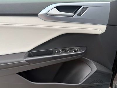 2026 Volkswagen Taos - Photo 14
